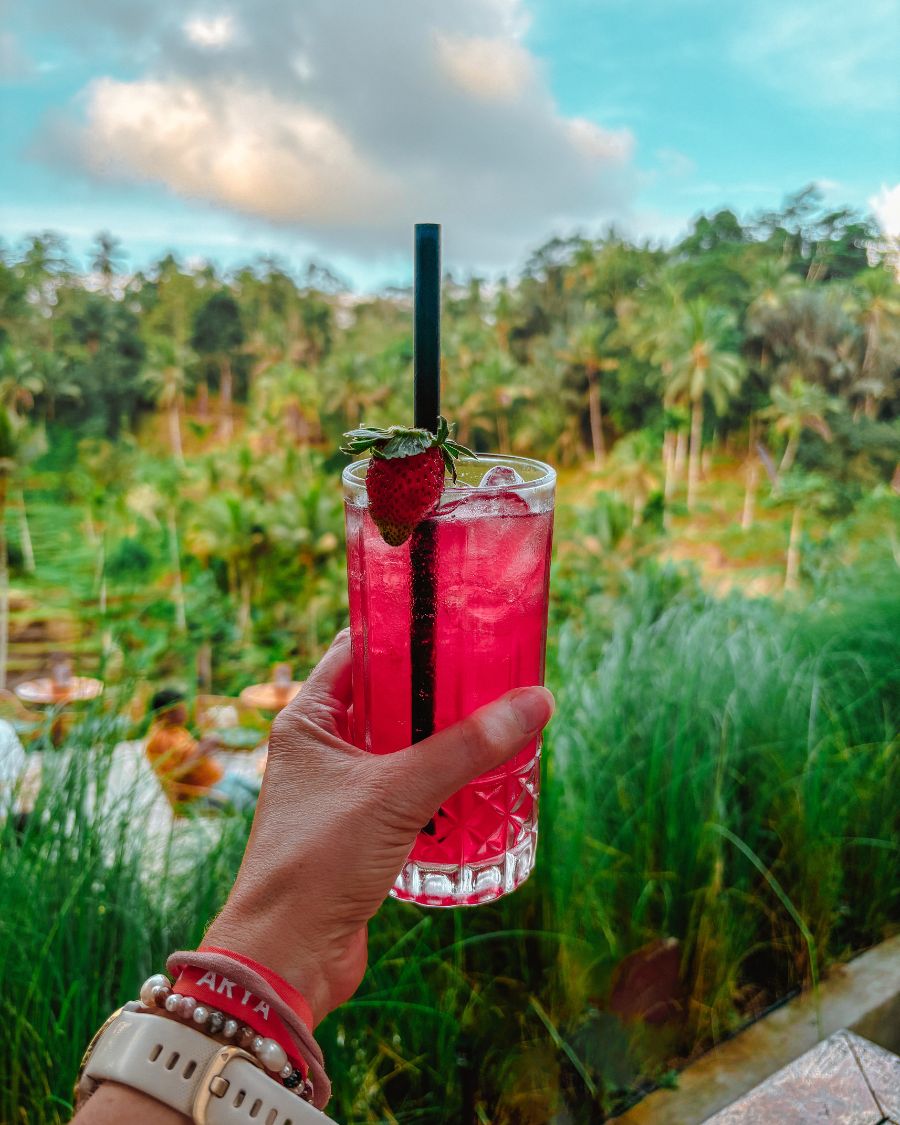 Golden Hour Bliss: Poolside Drinks with a View at Tegallalang