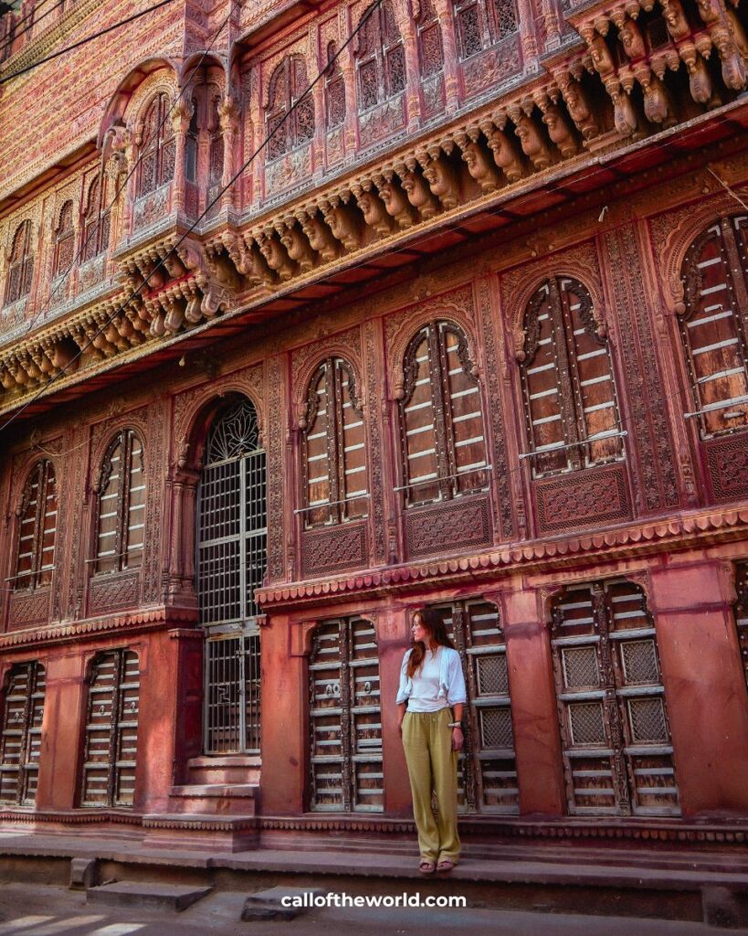 Explore the Red Havelis in Bikaner's Old Town