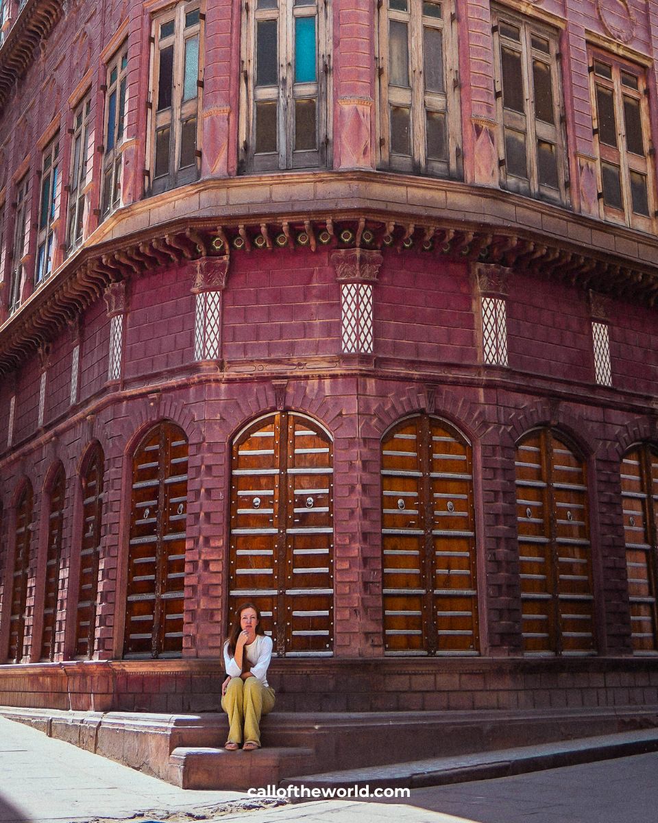 Explore the Red Havelis in Bikaner's Old Town