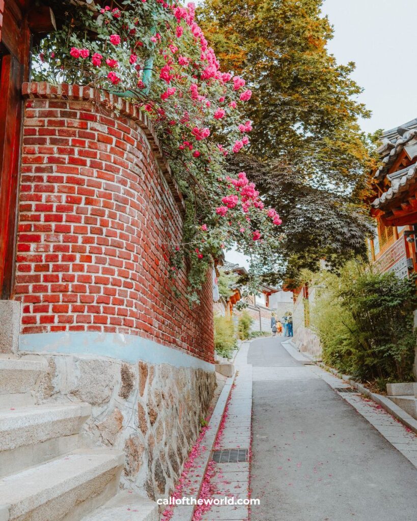 Bukchon Hanok Village: Seoul’s Most Beautiful Neighbourhood (2025 Guide)
